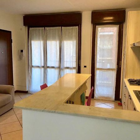 Emariva Apartment Rozzano Buitenkant foto