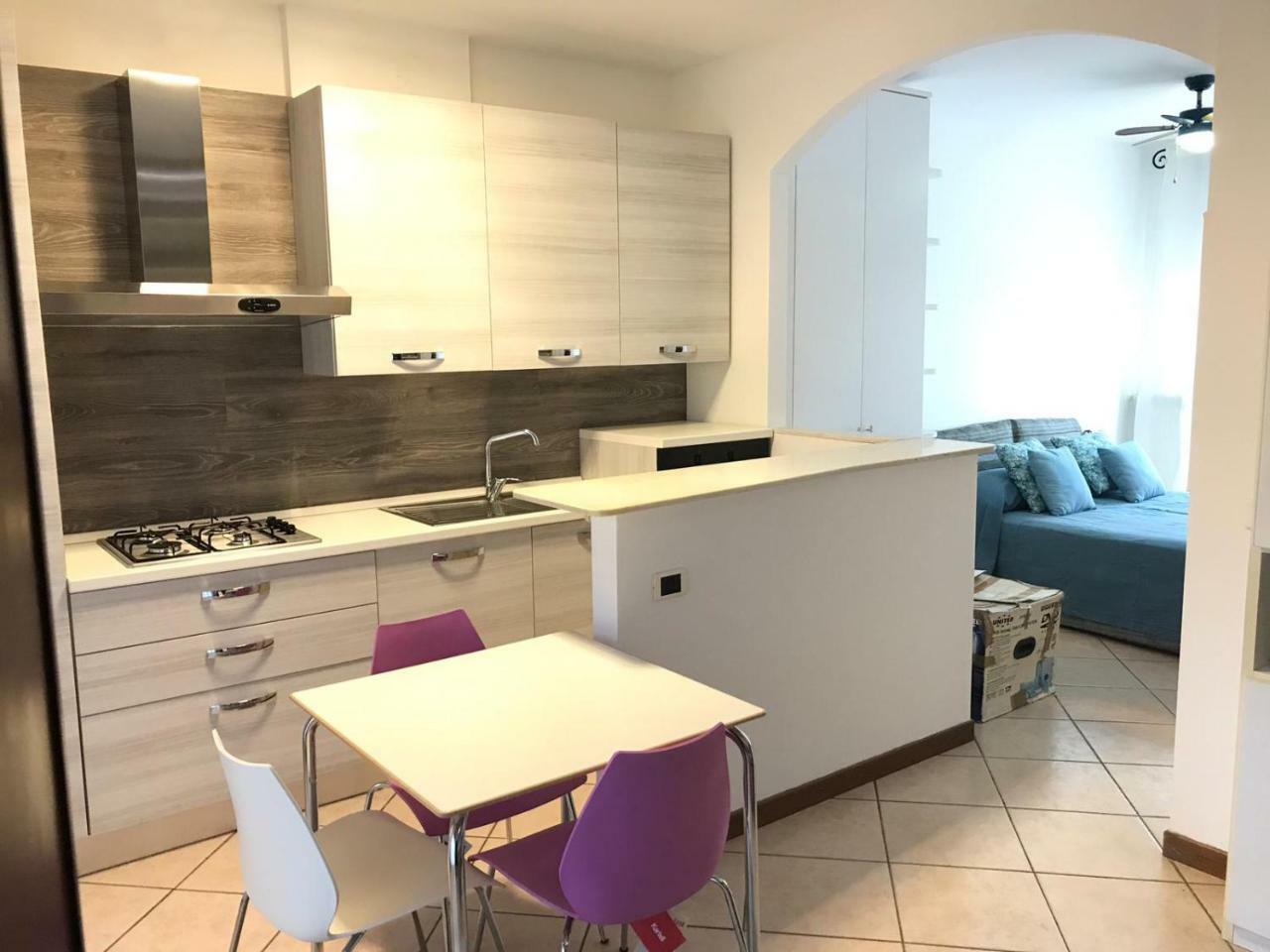 Emariva Apartment Rozzano Buitenkant foto