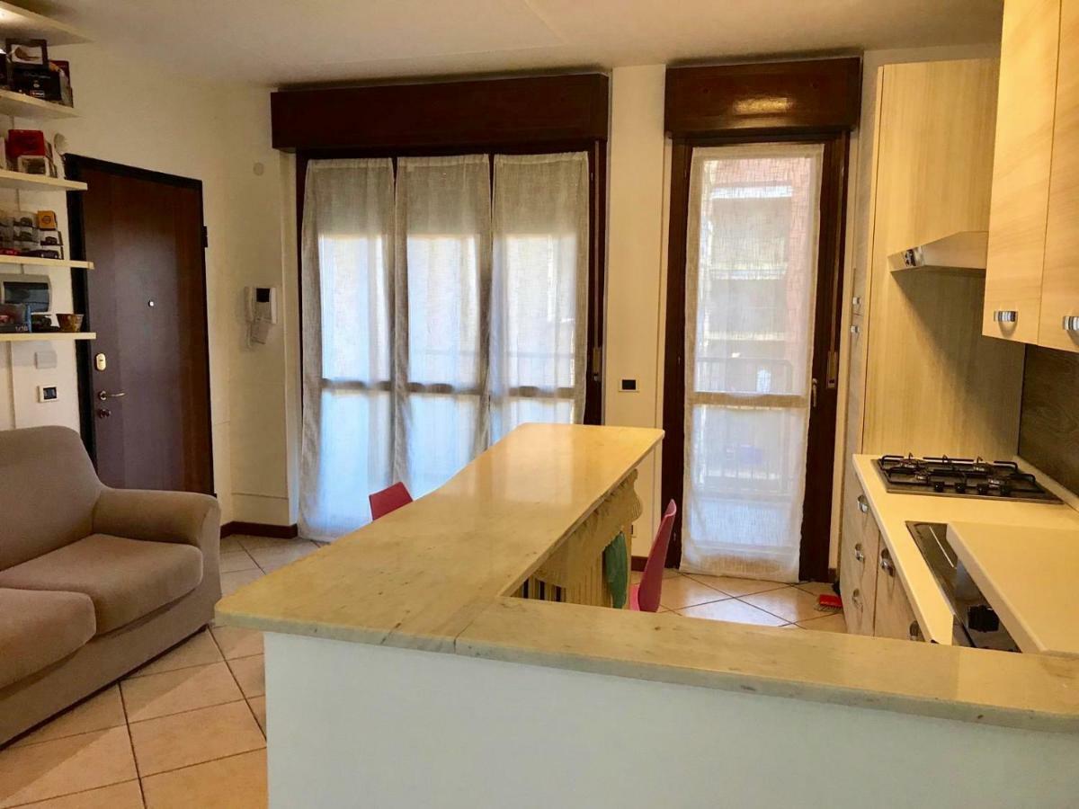 Emariva Apartment Rozzano Buitenkant foto